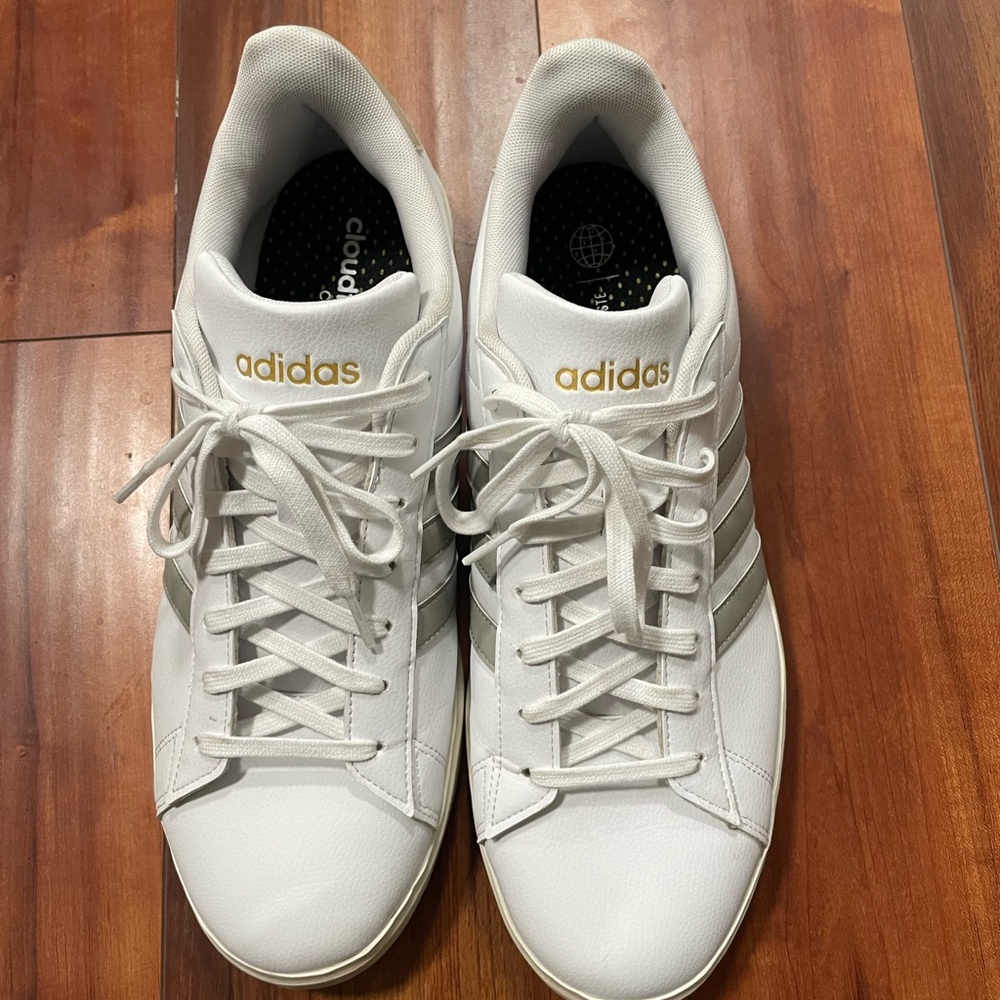 Adidas Grand Court 2.0 White And Gray Sneakers